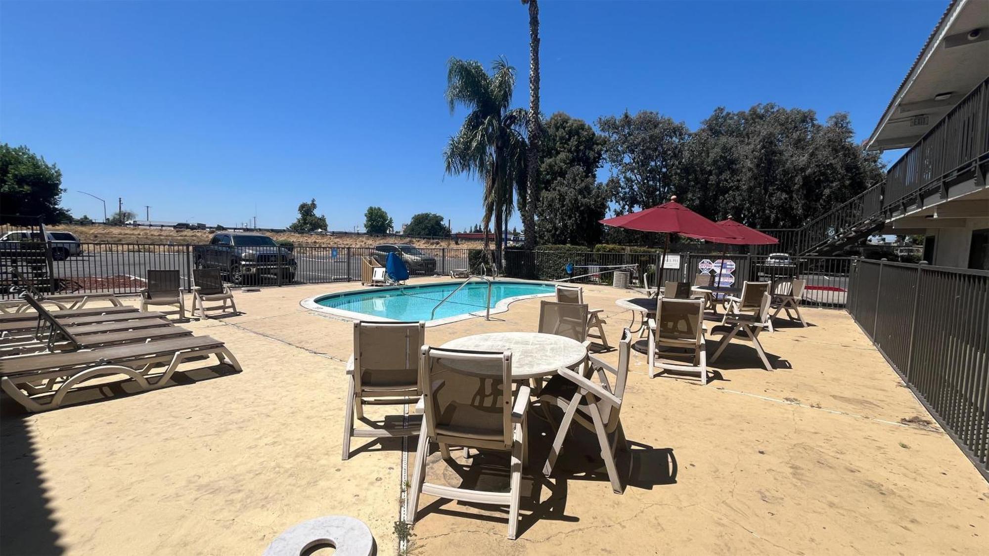 6-modesto, Ca Hotel