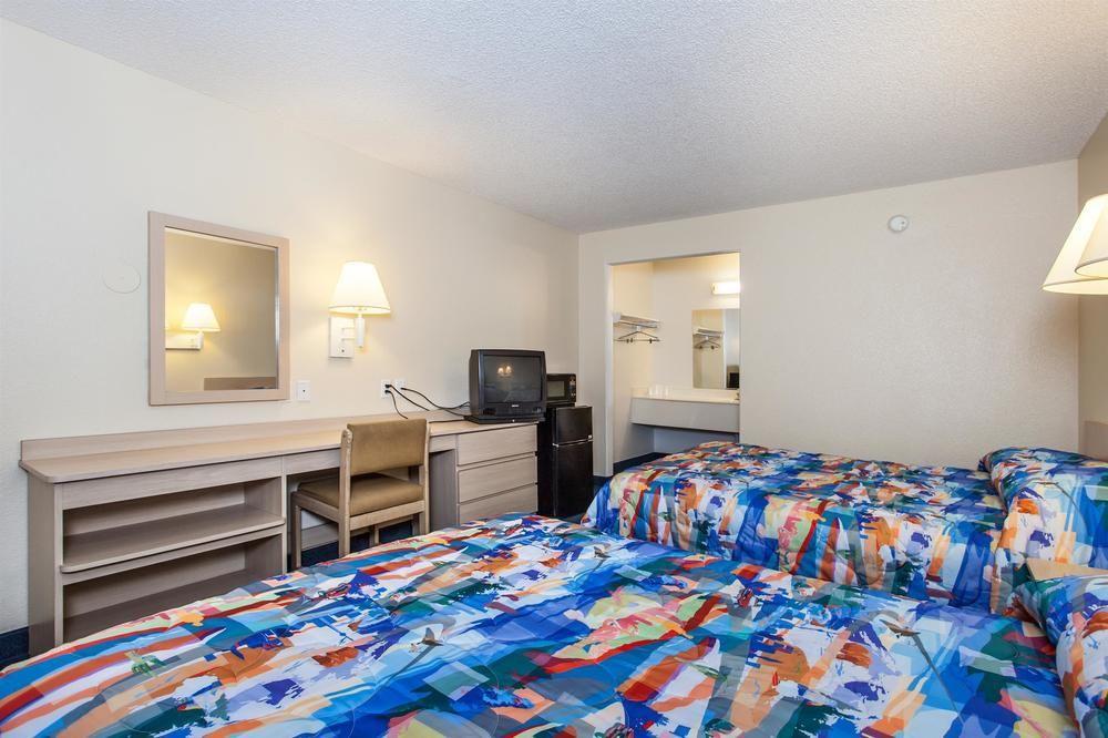 6-modesto, Ca Hotel
