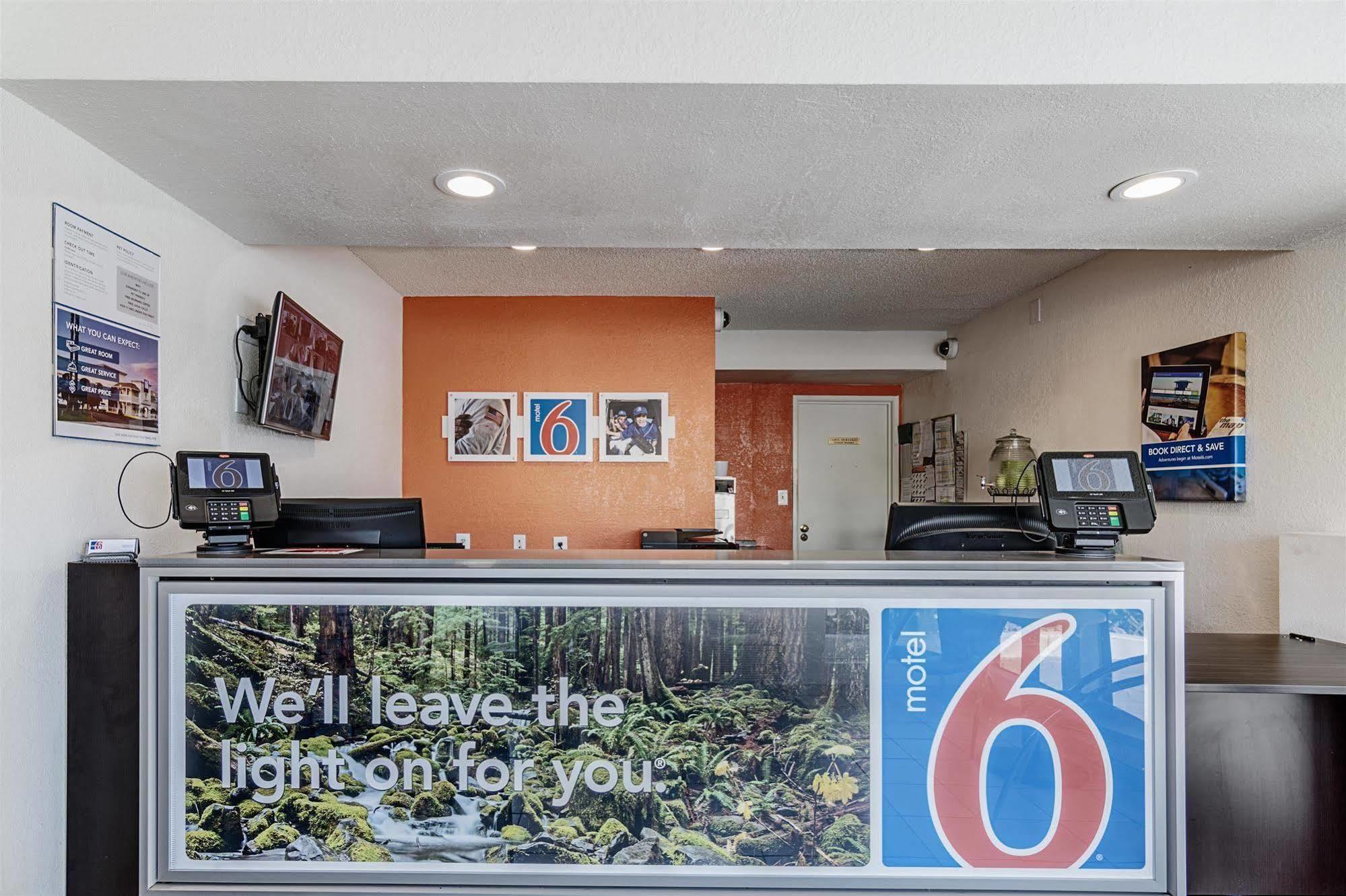 Hotel 6-modesto, Ca